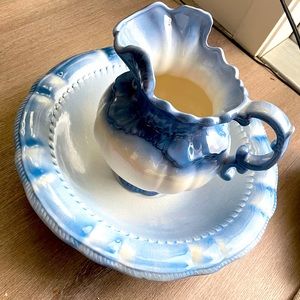 Pitcher and bowl vintage Arnel’s 1975 blue ombré